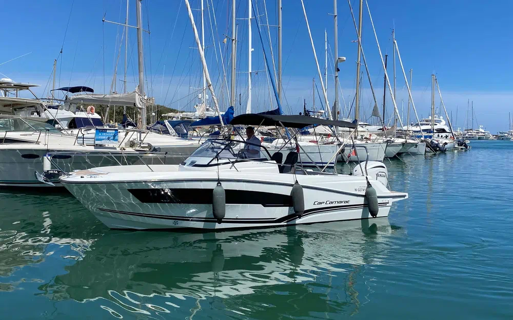 slider 1 Jeanneau Cap Camarat 7.5 WA