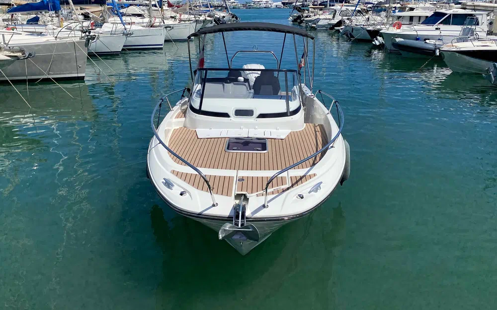 slider 4 Jeanneau Cap Camarat 7.5 WA