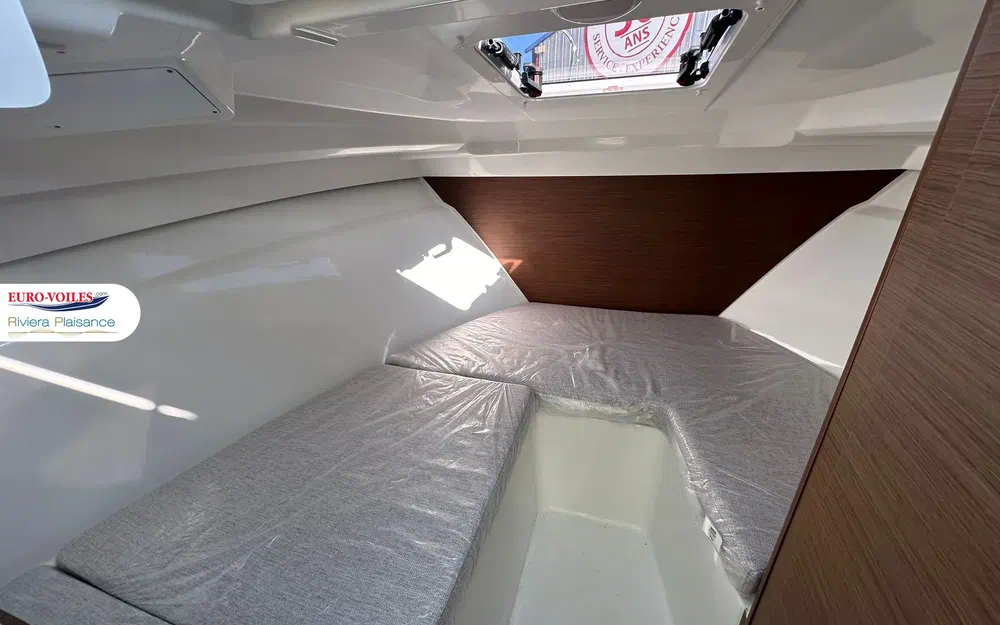 slider 10 Jeanneau Merry Fisher 695