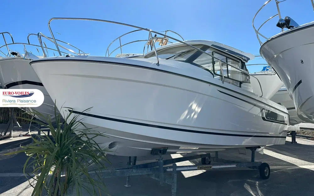 slider 1 Jeanneau Merry Fisher 695