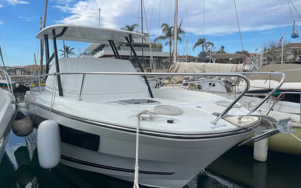 slider 2 Jeanneau Cap Camarat 7.5 WA