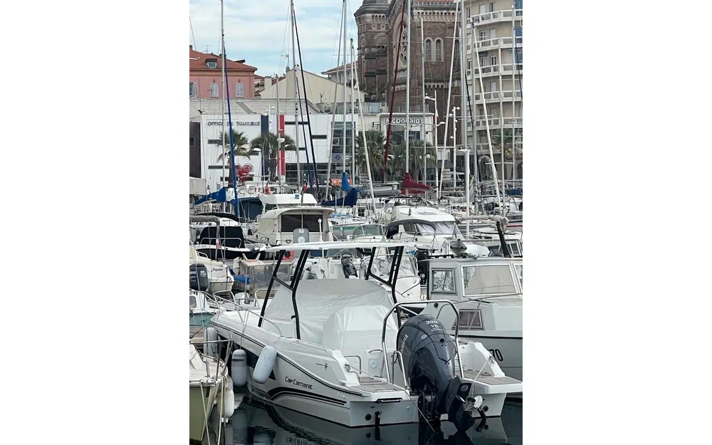 slider 4 Jeanneau Cap Camarat 7.5 WA