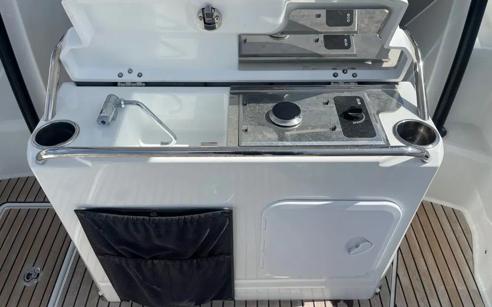 slider 6 Jeanneau Cap Camarat 7.5 WA