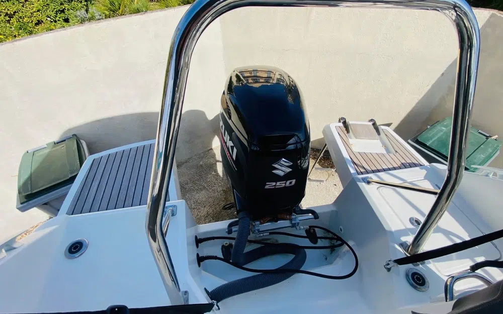 slider 5 Jeanneau Cap Camarat 7.5 CC