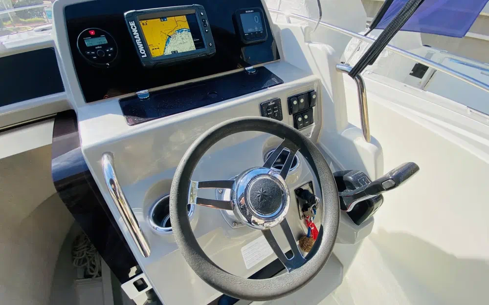 slider 7 Jeanneau Cap Camarat 7.5 CC