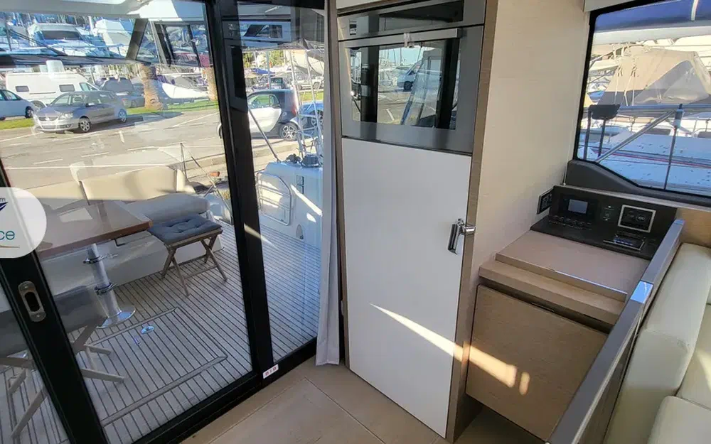 slider 11 Prestige Yachts 460 S