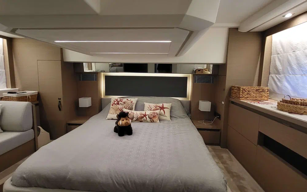 slider 13 Prestige Yachts 460 S