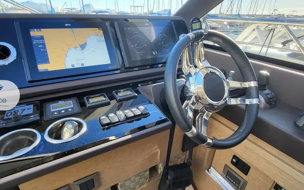 slider 5 Prestige Yachts 460 S