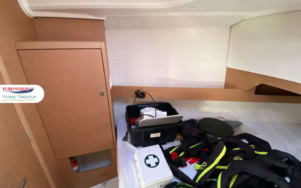 slider 16 Jeanneau Sun Odyssey 349