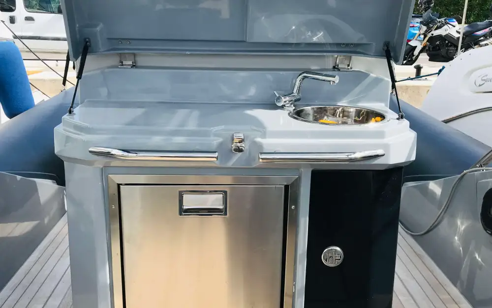 slider 6 Joker Boat Clubman 30