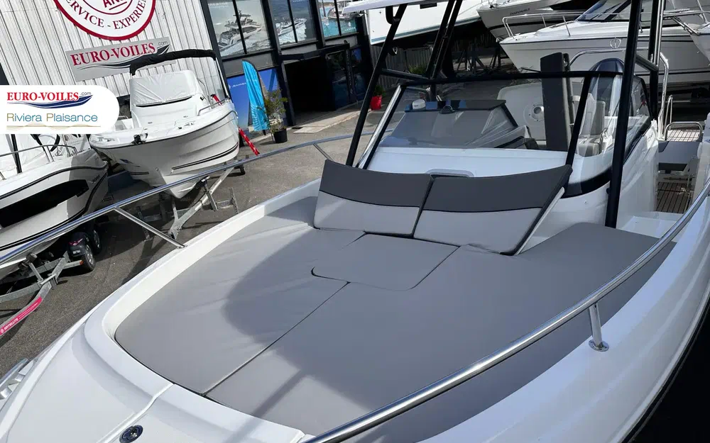 slider 12 Jeanneau Cap Camarat 7.5 WA