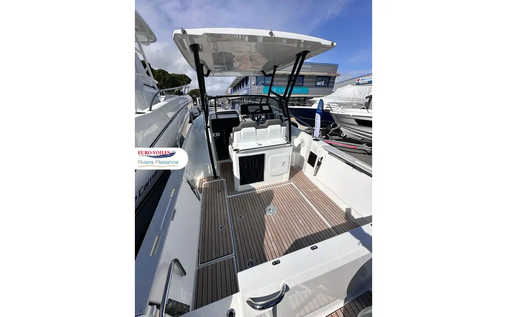 slider 7 Jeanneau Cap Camarat 7.5 WA