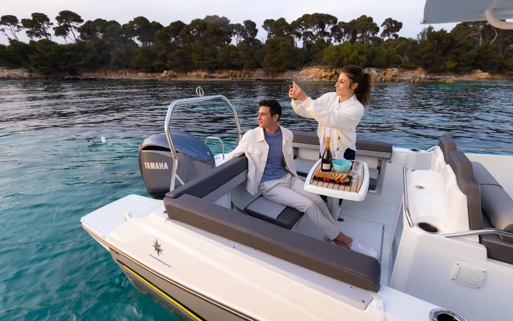 slider 9 Jeanneau Cap Camarat 7.5 CC