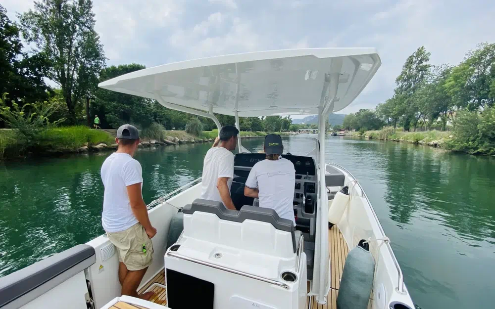 slider 5 Jeanneau Cap Camarat 7.5 CC