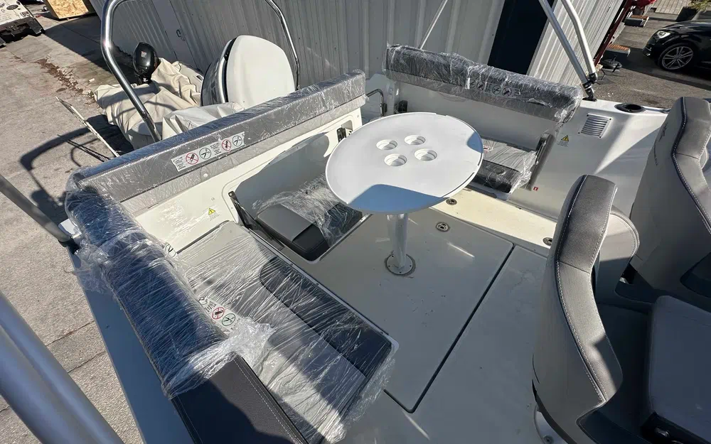 slider 7 Jeanneau Cap Camarat 7.5 CC