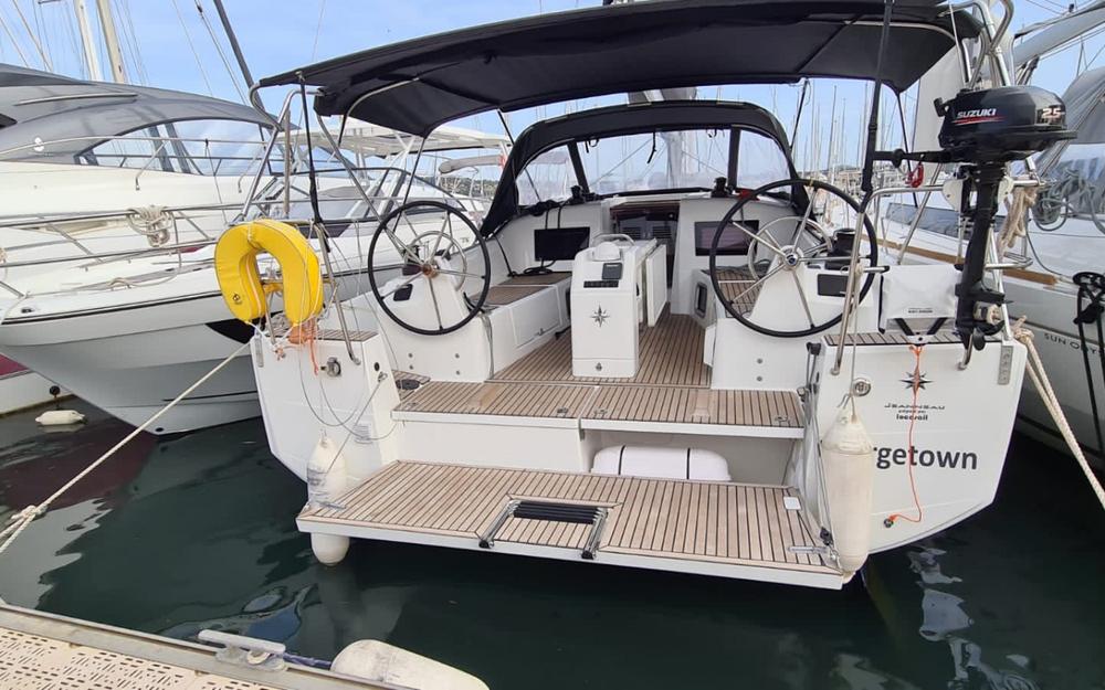 slider 0 Jeanneau Sun Odyssey 410