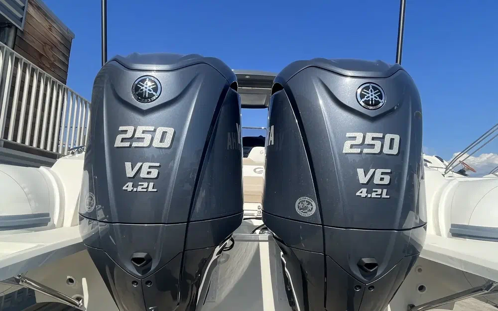 slider 13 Capelli Tempest 900