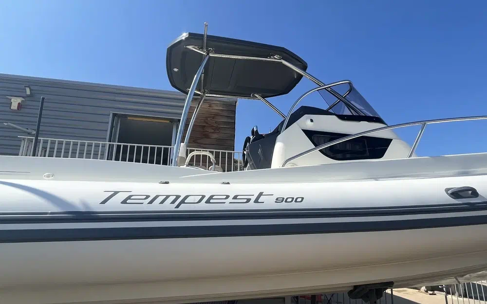 slider 14 Capelli Tempest 900