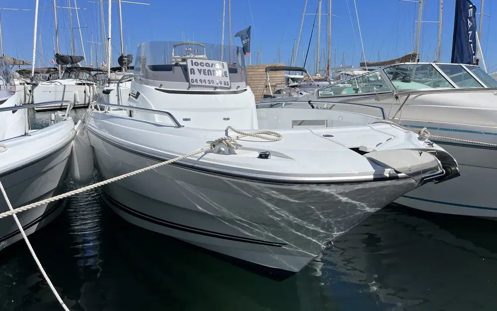 slider 5 Jeanneau Cap Camarat 7.5 CC