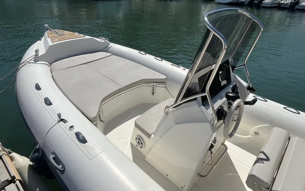 slider 3 Capelli Tempest 700