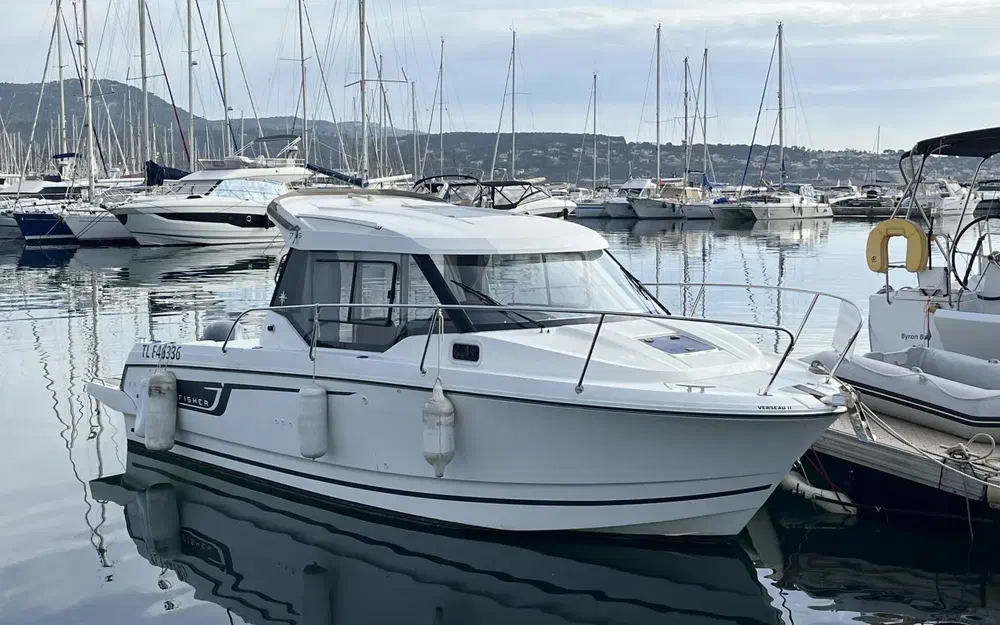 slider 0 Jeanneau Merry Fisher 795