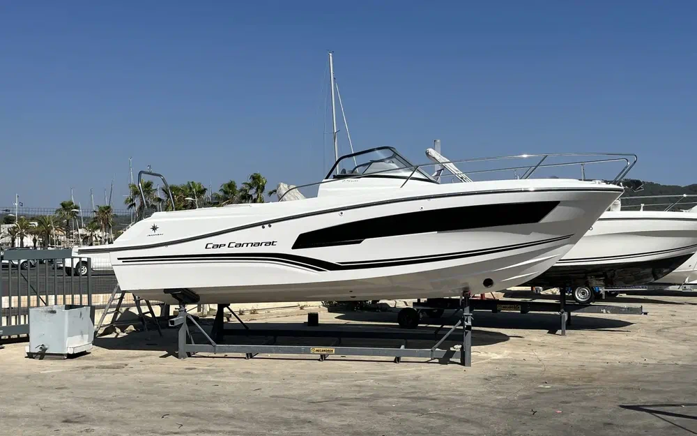 slider 1 Jeanneau Cap Camarat 7.5 WA