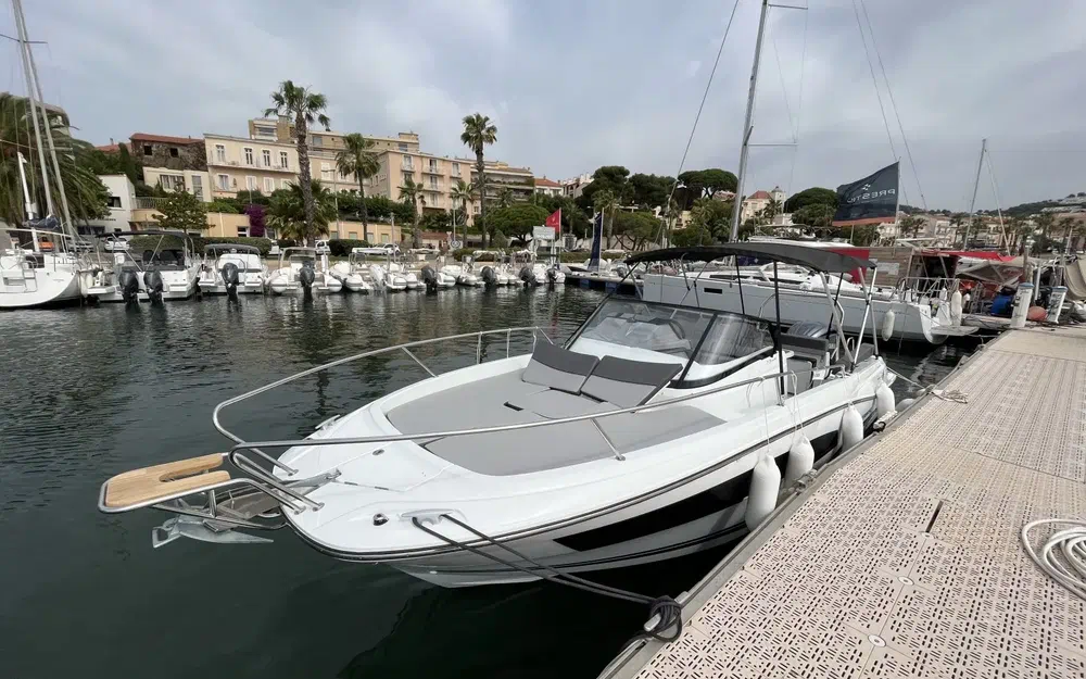 slider 2 Jeanneau Cap Camarat 7.5 WA