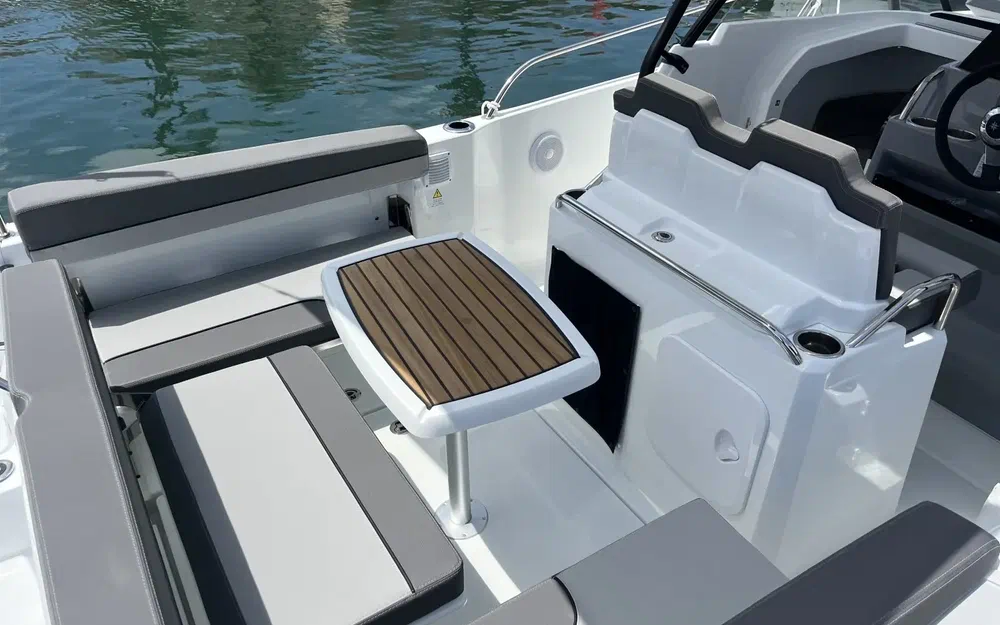 slider 2 Jeanneau Cap Camarat 7.5 WA