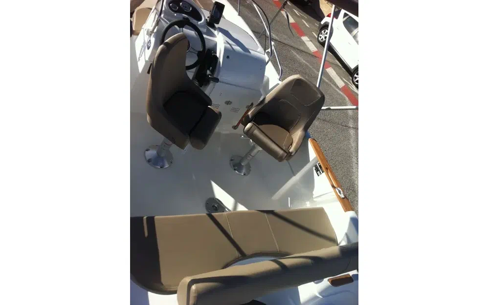 slider 10 B2 Marine Cap Ferret 522