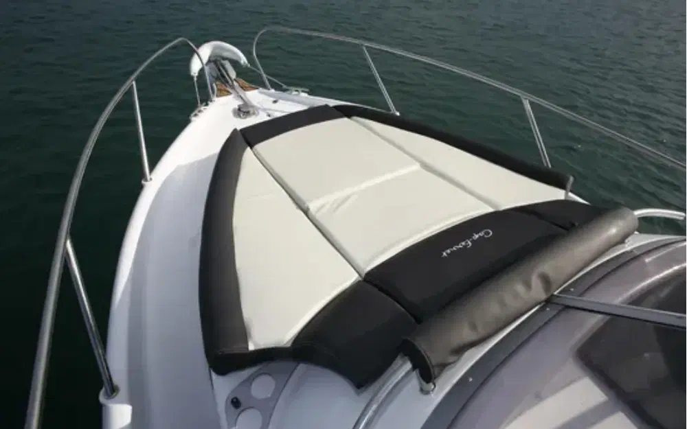 slider 1 B2 Marine Cap Ferret 752 Cruiser Premium