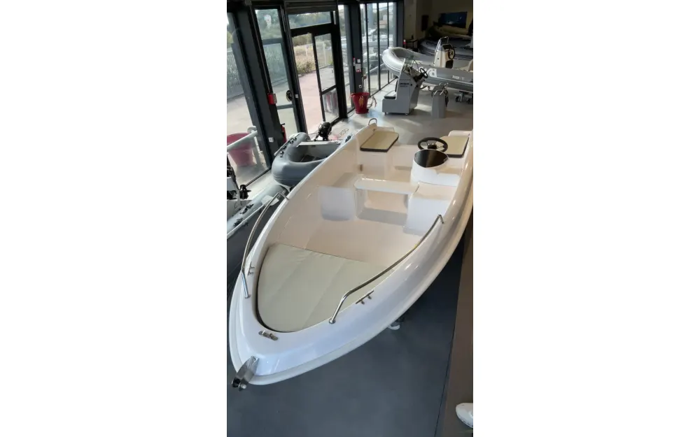 slider 0 B2 Marine Cap Ferret 472Fish