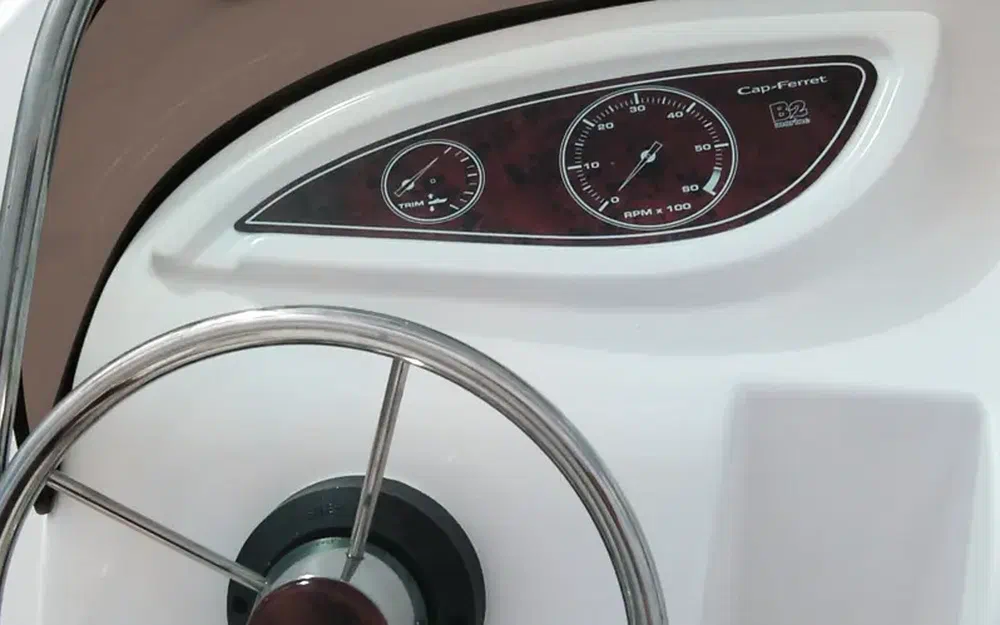 slider 4 B2 Marine Cap Ferret 472