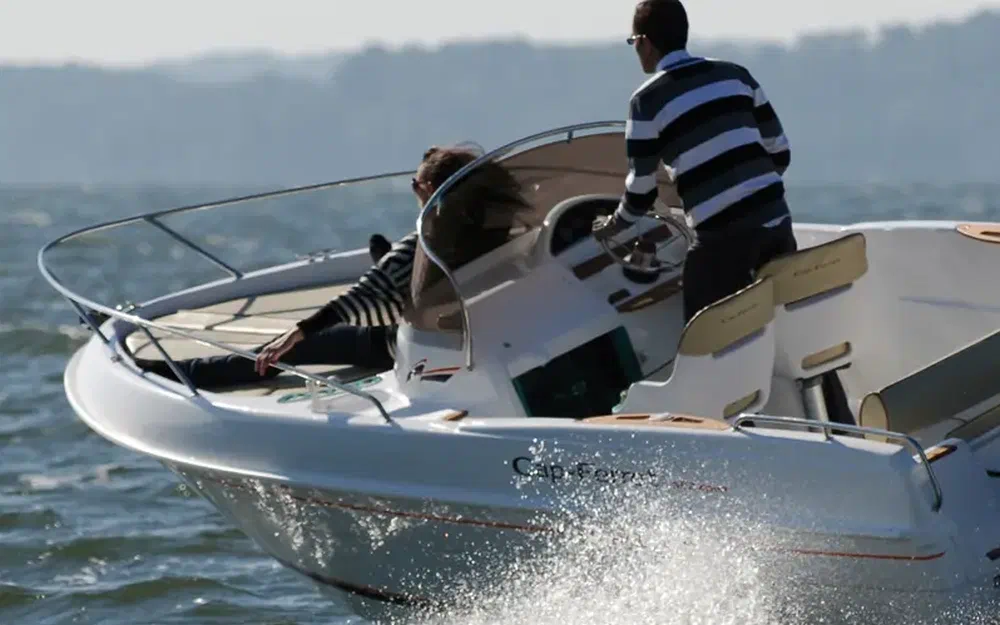 slider 3 B2 Marine Cap Ferret 572