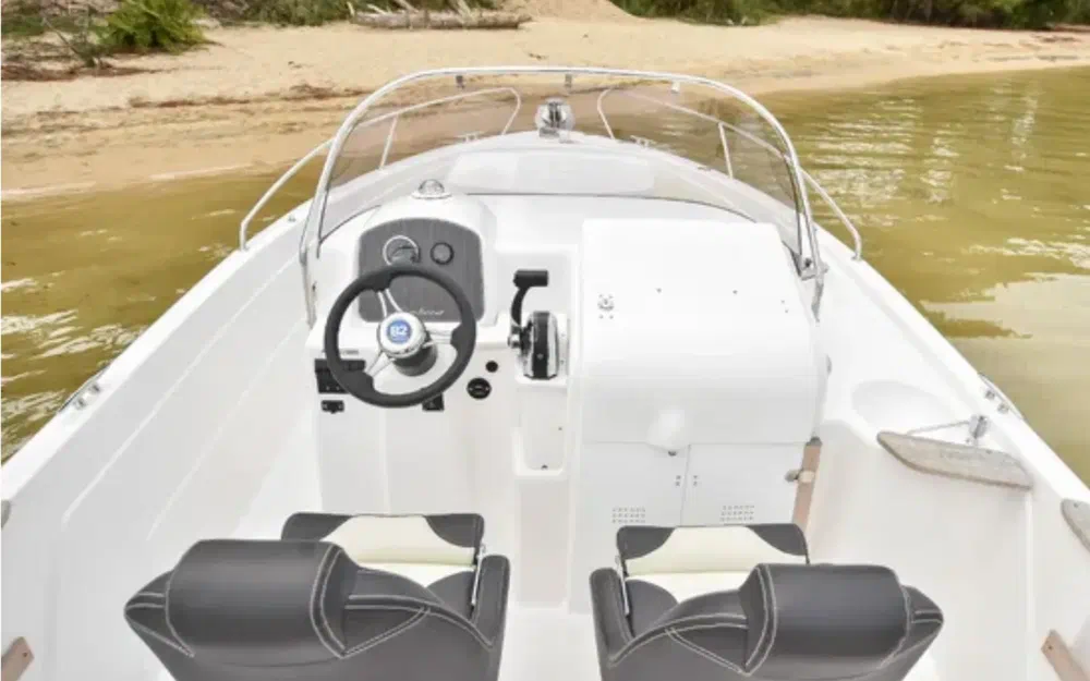 slider 1 B2 Marine Cap Ferret 652 Open