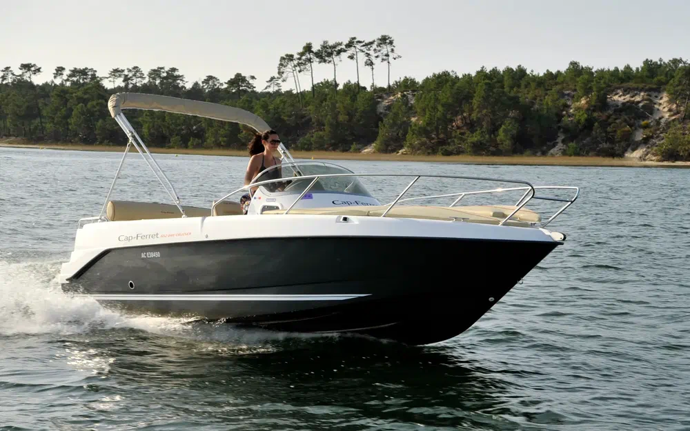 slider 0 B2 Marine Cap Ferret 702