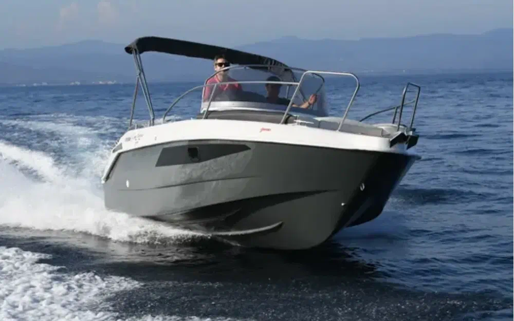 slider 2 B2 Marine Cap Ferret 702 Sun Deck
