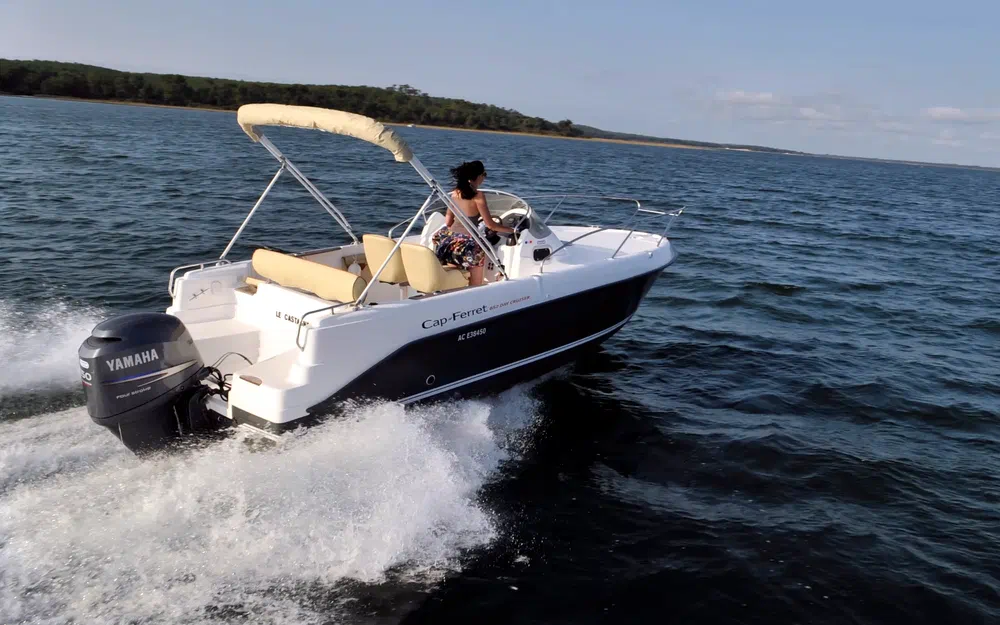 slider 4 B2 Marine Cap Ferret 702