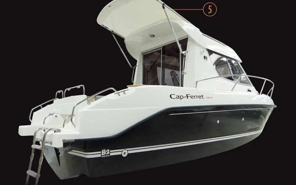 slider 1 B2 Marine Cap Ferret 722