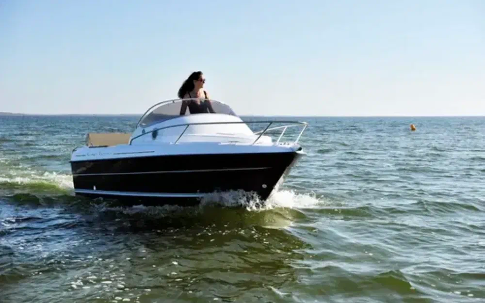 slider 0 B2 Marine Cap Ferret 522 Cruiser