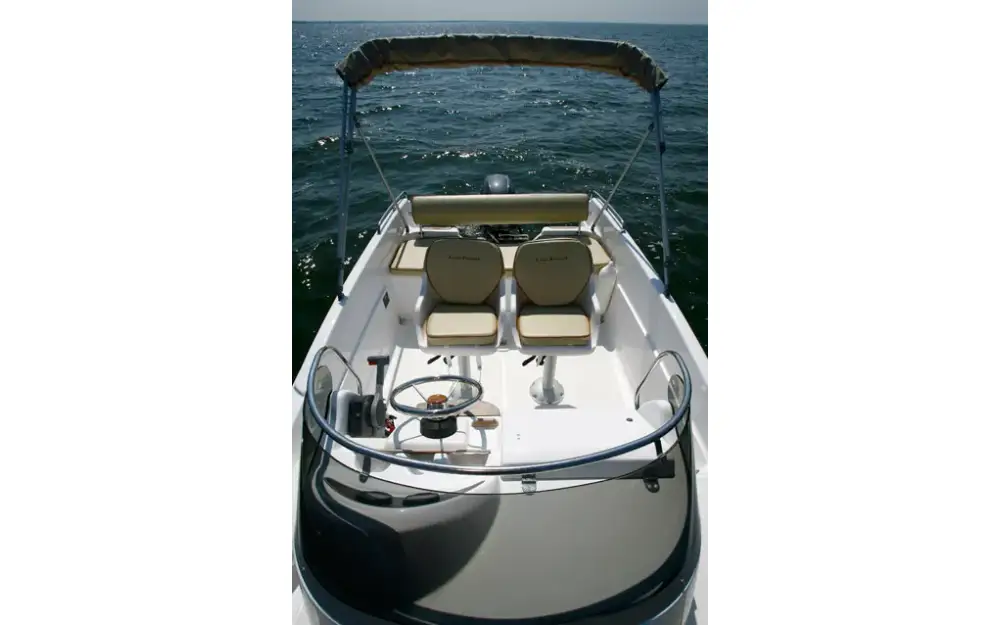 slider 1 B2 Marine Cap Ferret 522 Sun Deck