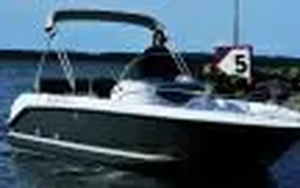 slider 1 B2 Marine Cap Ferret 652