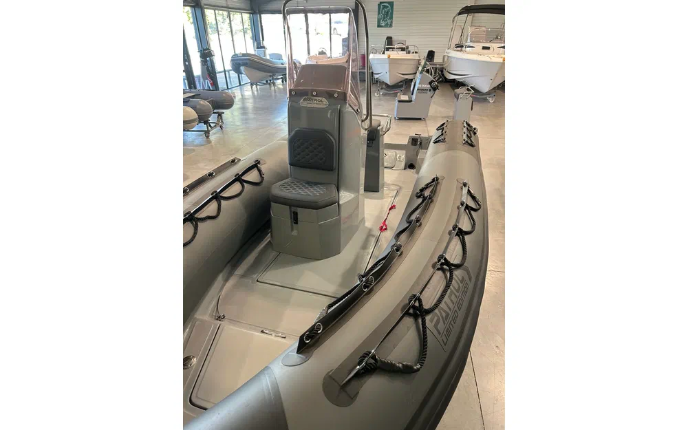 slider 4 3D Tender Patrol 550