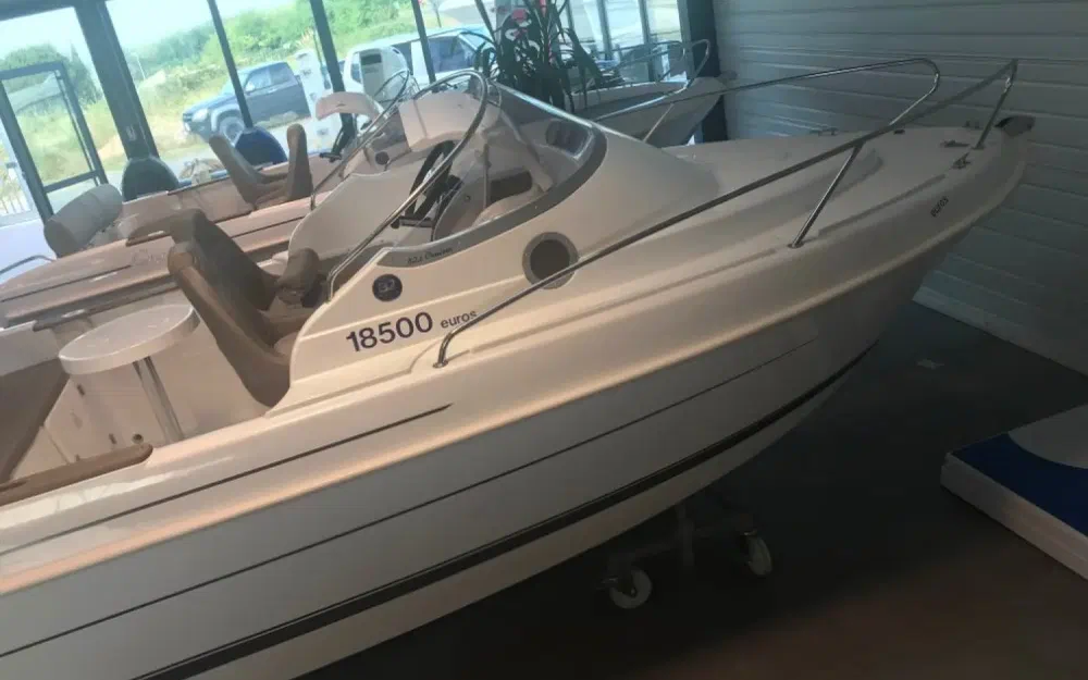 slider 0 B2 Marine Cap Ferret 522