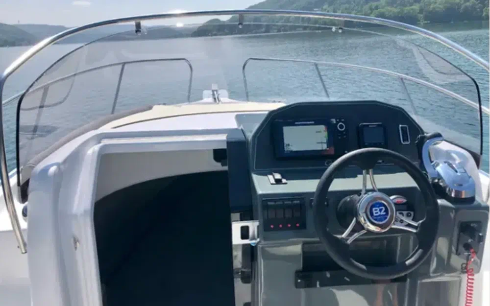 slider 5 B2 Marine Cap Ferret 702 Open