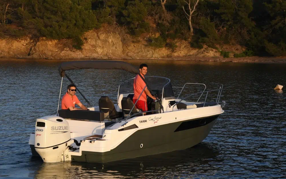 slider 13 B2 Marine Cap Ferret 702