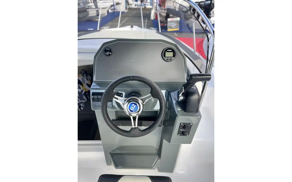 slider 4 B2 Marine Cap Ferret 702