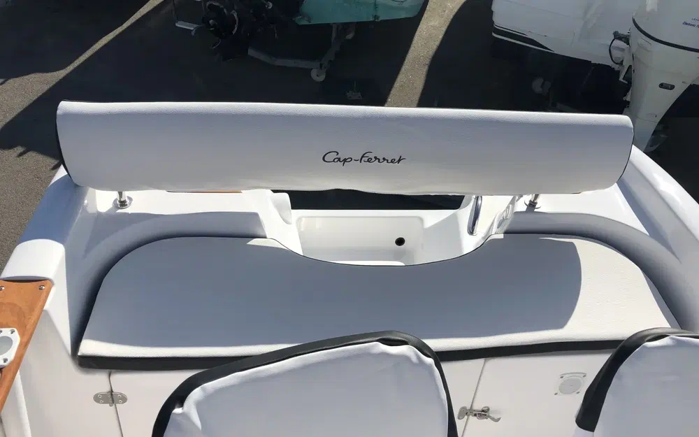 slider 6 B2 Marine Cap Ferret 502