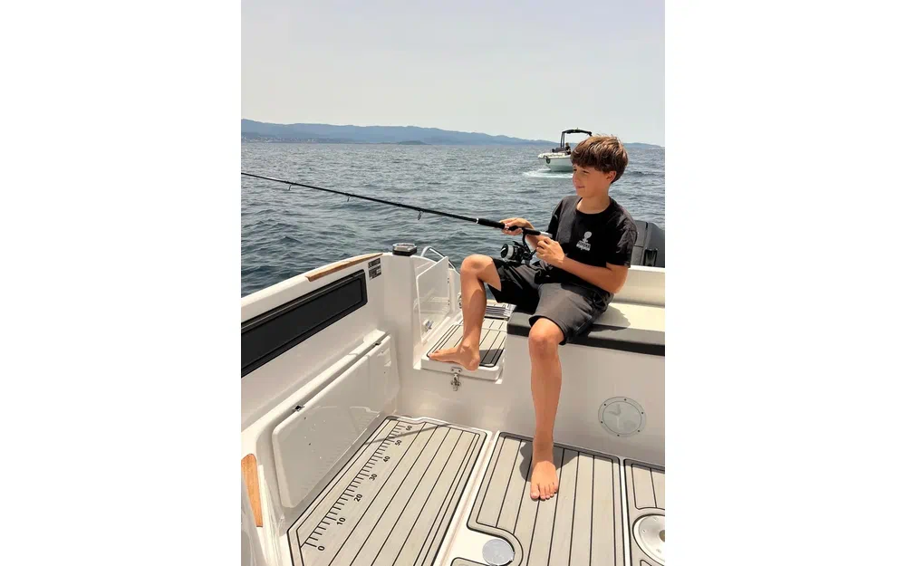 slider 24 B2 Marine Cap Ferret 228