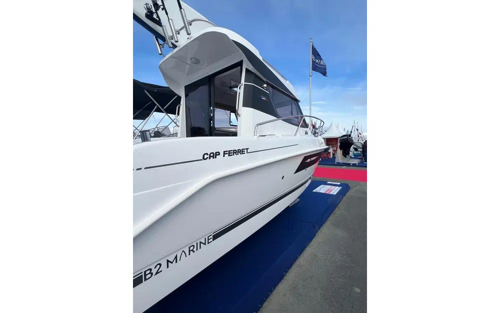 slider 3 B2 Marine Cap Ferret 228