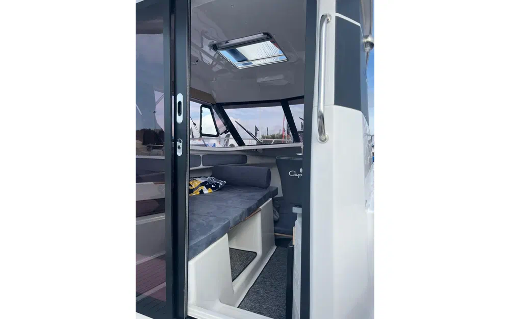 slider 5 B2 Marine Cap Ferret 228